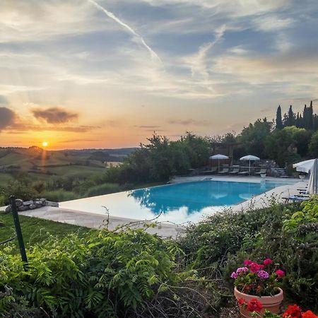 Borgo Laticastelli Hotel Rapolano Terme Bagian luar foto