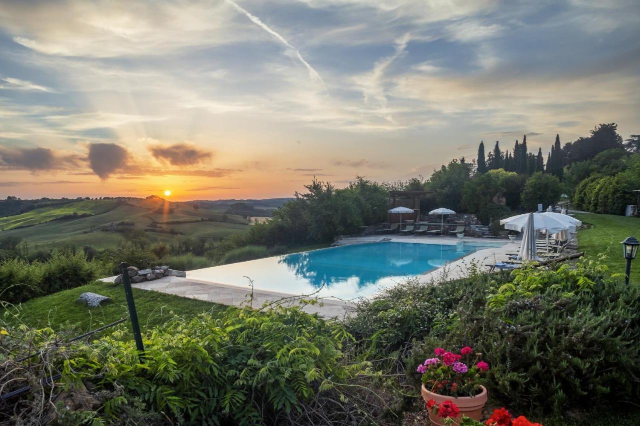 Borgo Laticastelli Hotel Rapolano Terme Bagian luar foto