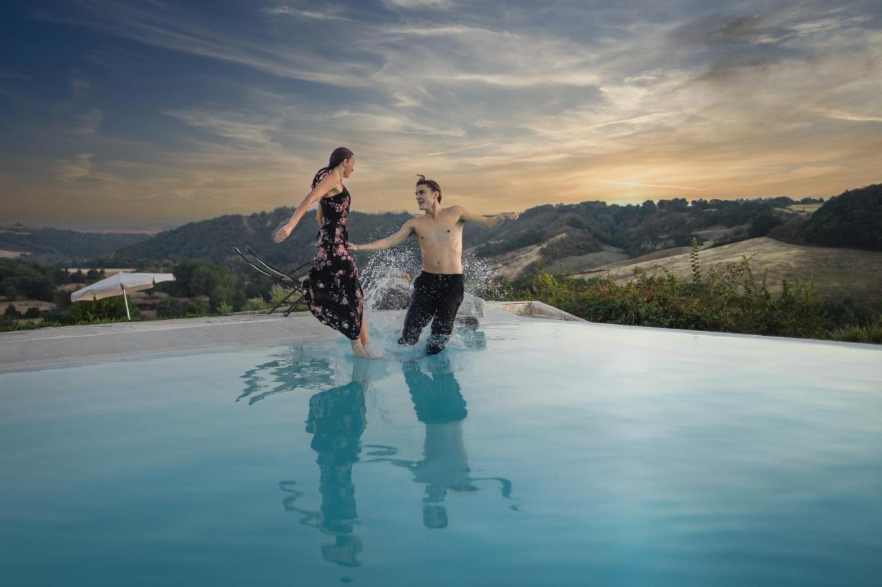 Borgo Laticastelli Hotel Rapolano Terme Bagian luar foto