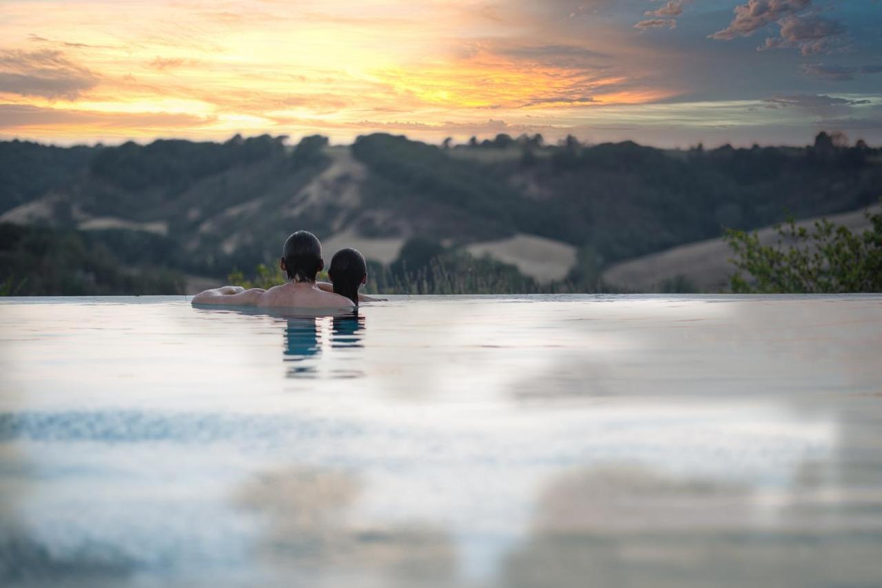 Borgo Laticastelli Hotel Rapolano Terme Bagian luar foto