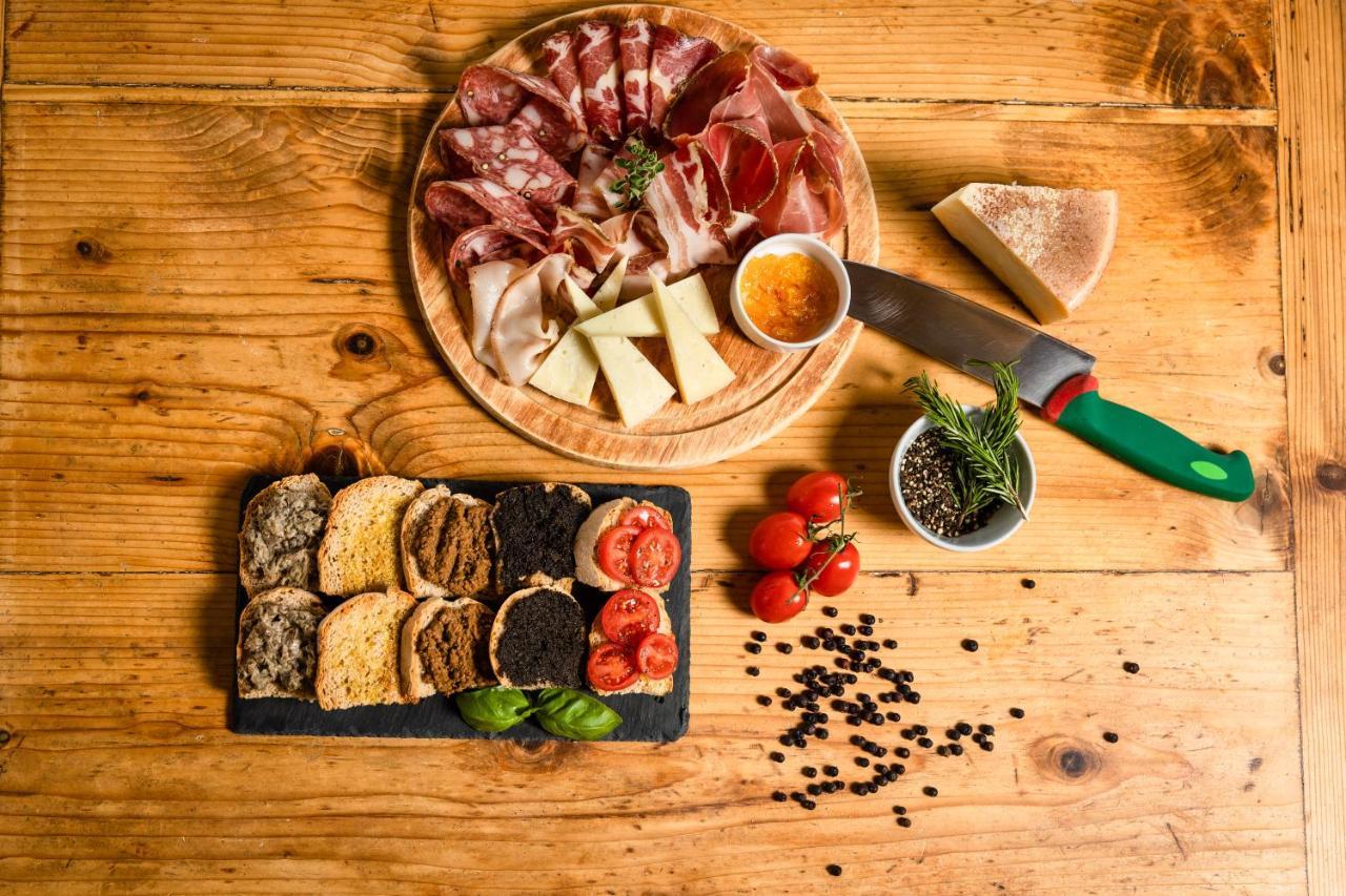 Borgo Laticastelli Hotel Rapolano Terme Bagian luar foto