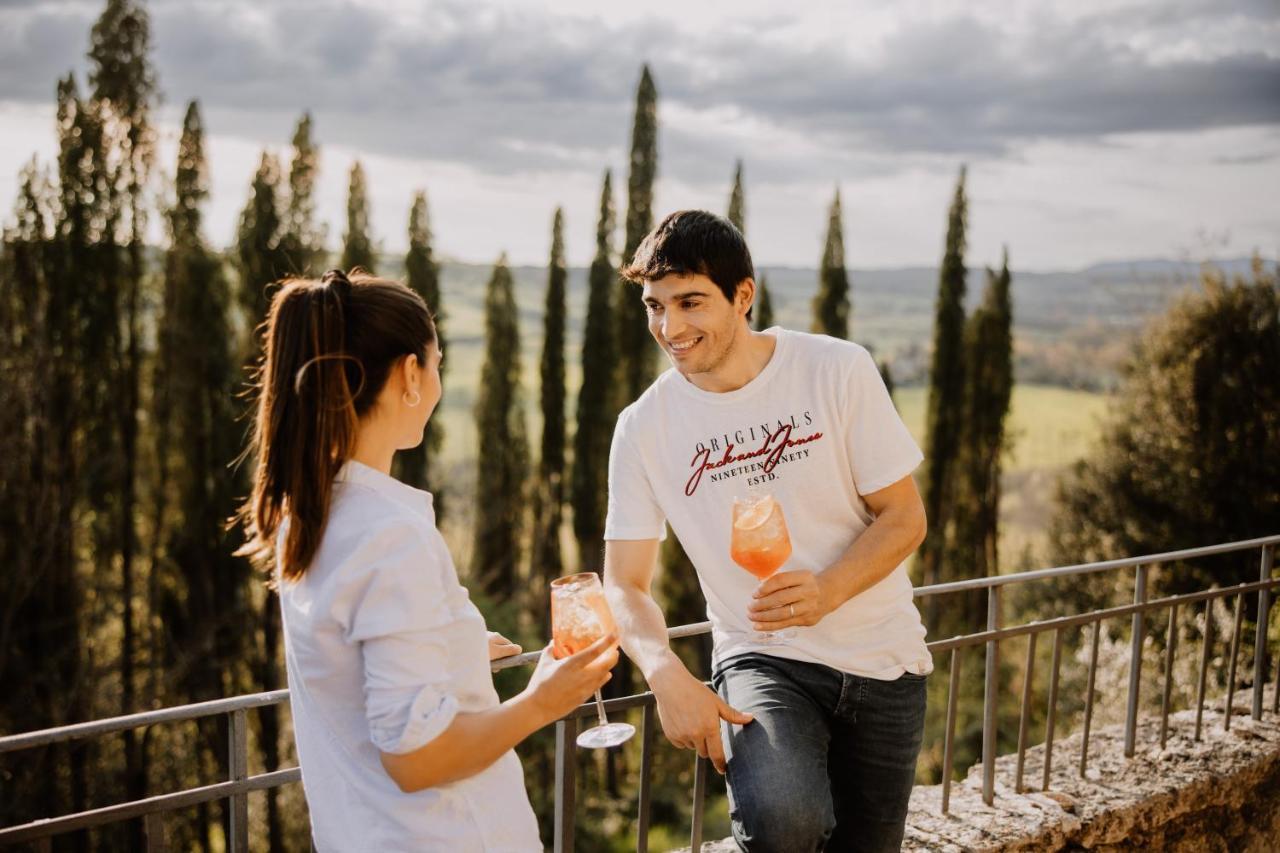 Borgo Laticastelli Hotel Rapolano Terme Bagian luar foto